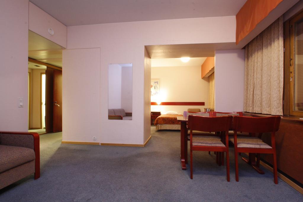Hotel Musta Kissa Lahtis Rum bild
