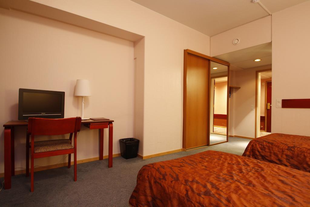 Hotel Musta Kissa Lahtis Rum bild